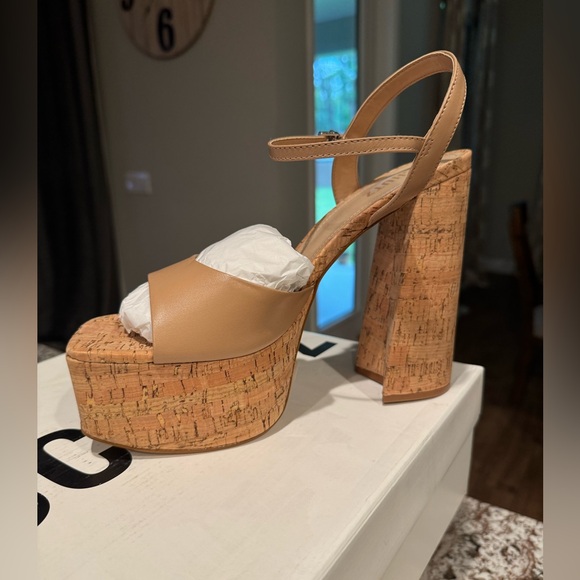 SCHUTZ Heels 🤎 - Picture 7 of 12